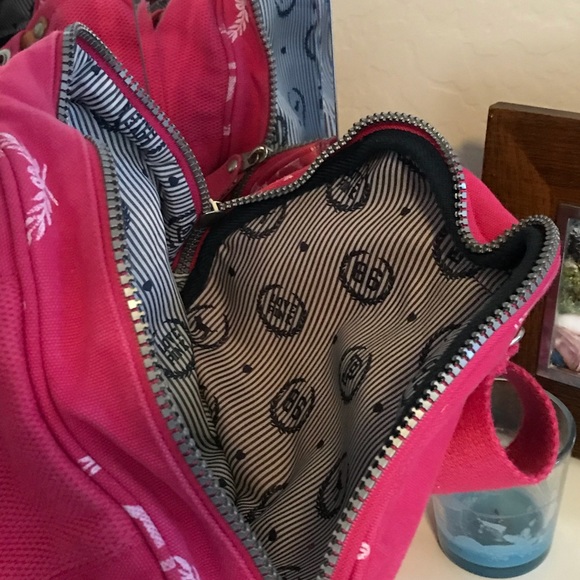 Pink duffle bag - Picture 4 of 4